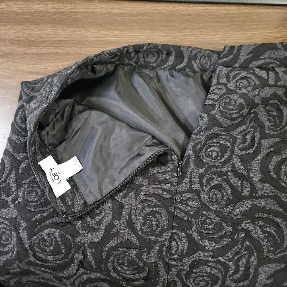 Ann Taylor LOFT Black/Grey Floral Roses Skirt Size 6 Small Romantic Textured - Picture 4 of 5